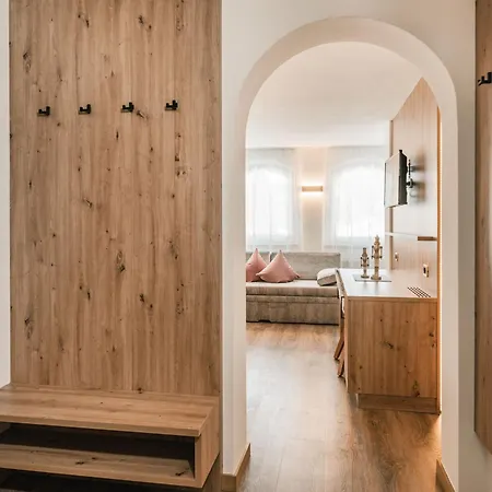 Garni Miara - Your Dolomites 3* סלבה די ואל גרדנה
