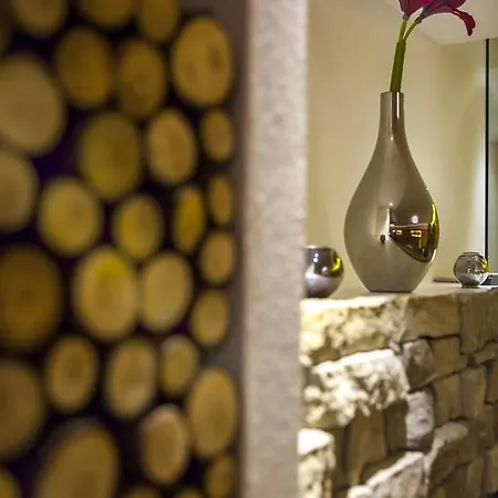 מלון Garni Miara - Your Dolomites 3*